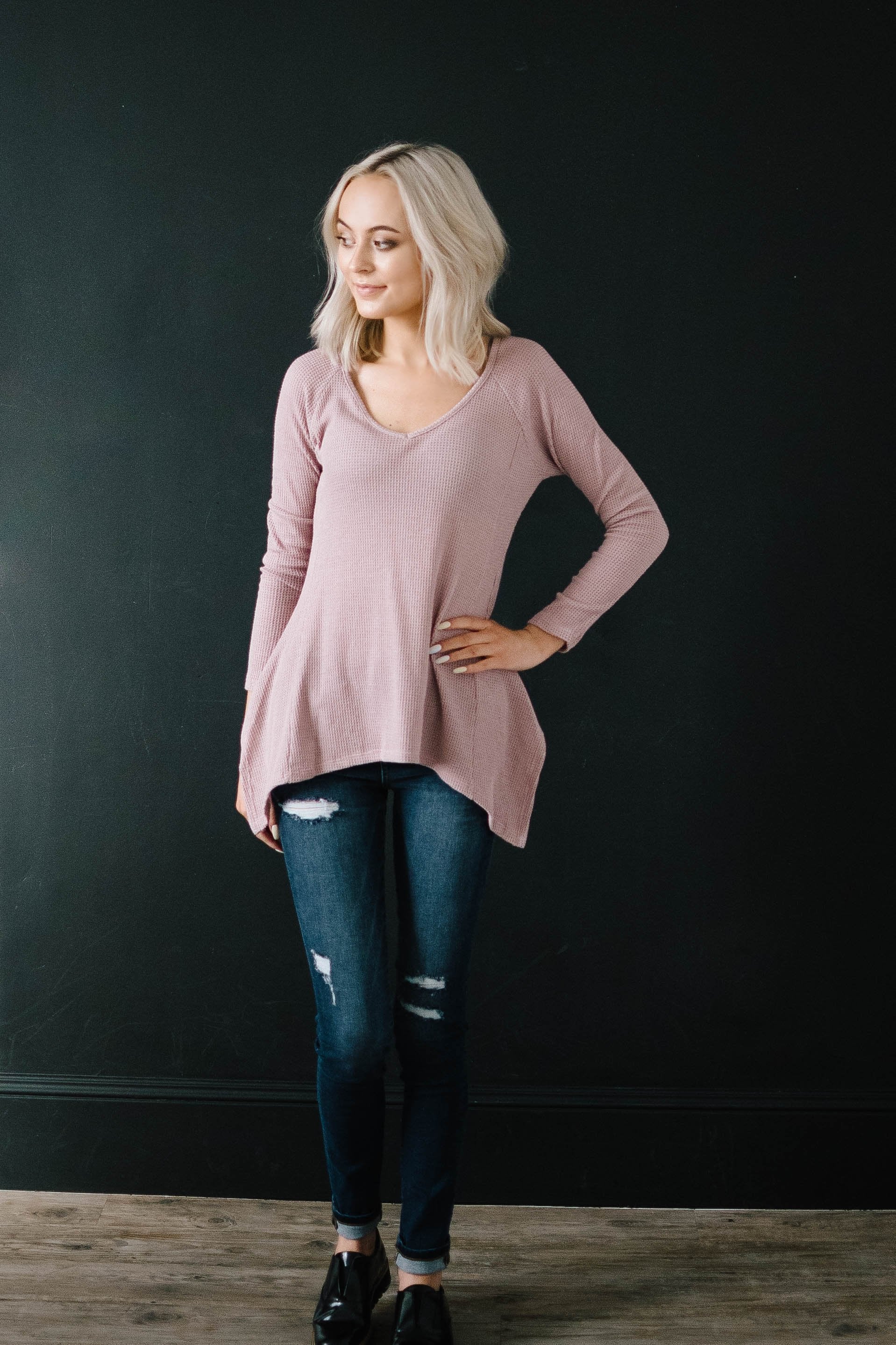 Willow Woven Shark Bite Top in Dusty Pink