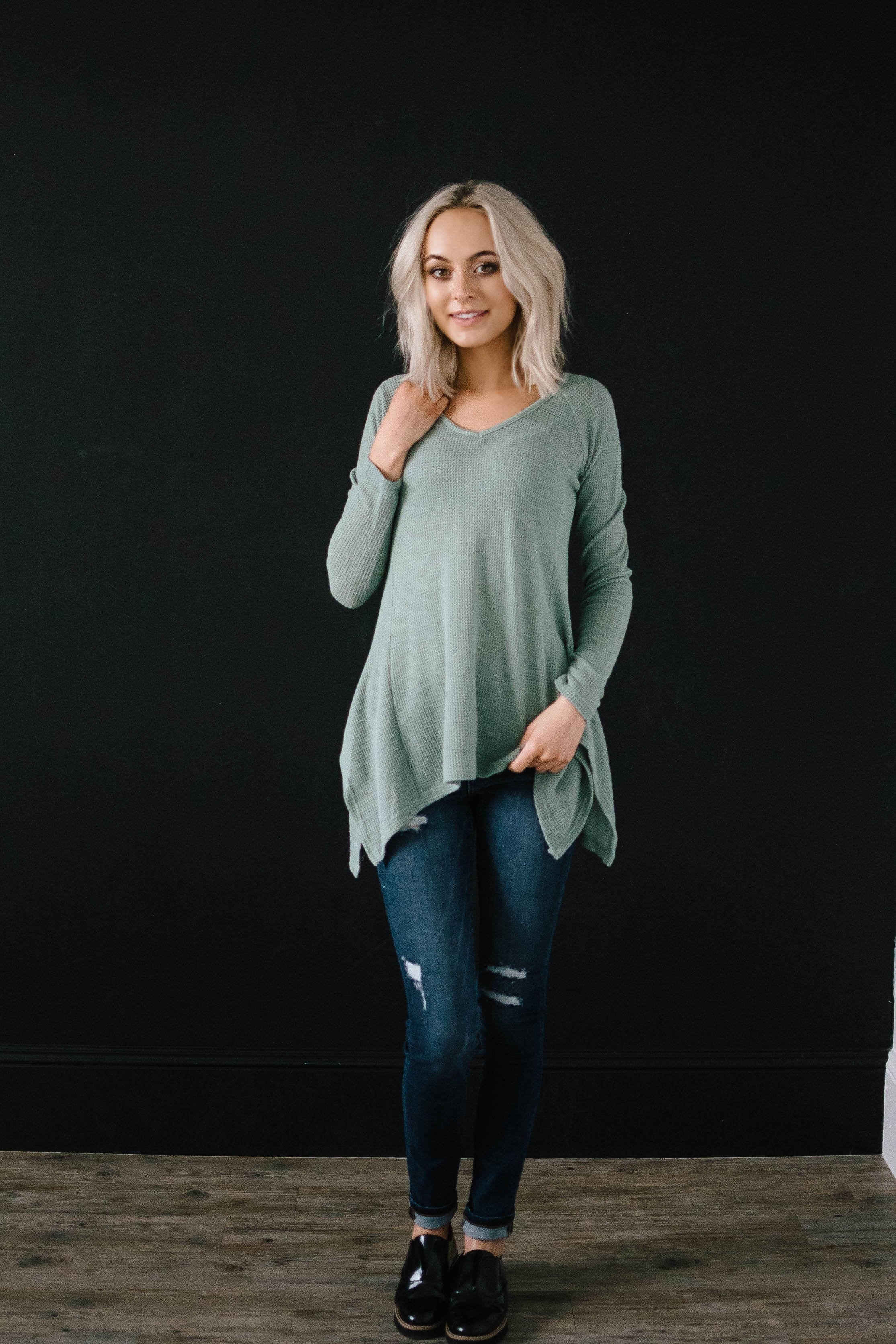 Willow Woven Shark Bite Top in Sage Green