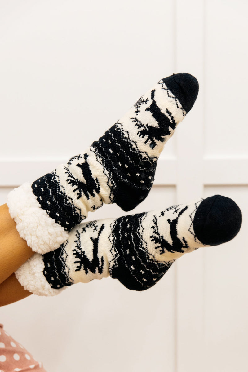 Fuzzy Holiday Socks In Black