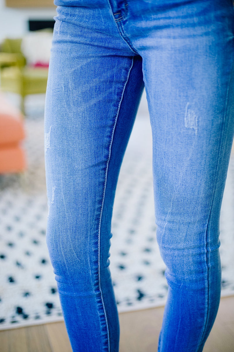Back Yoke Skinny Jeans