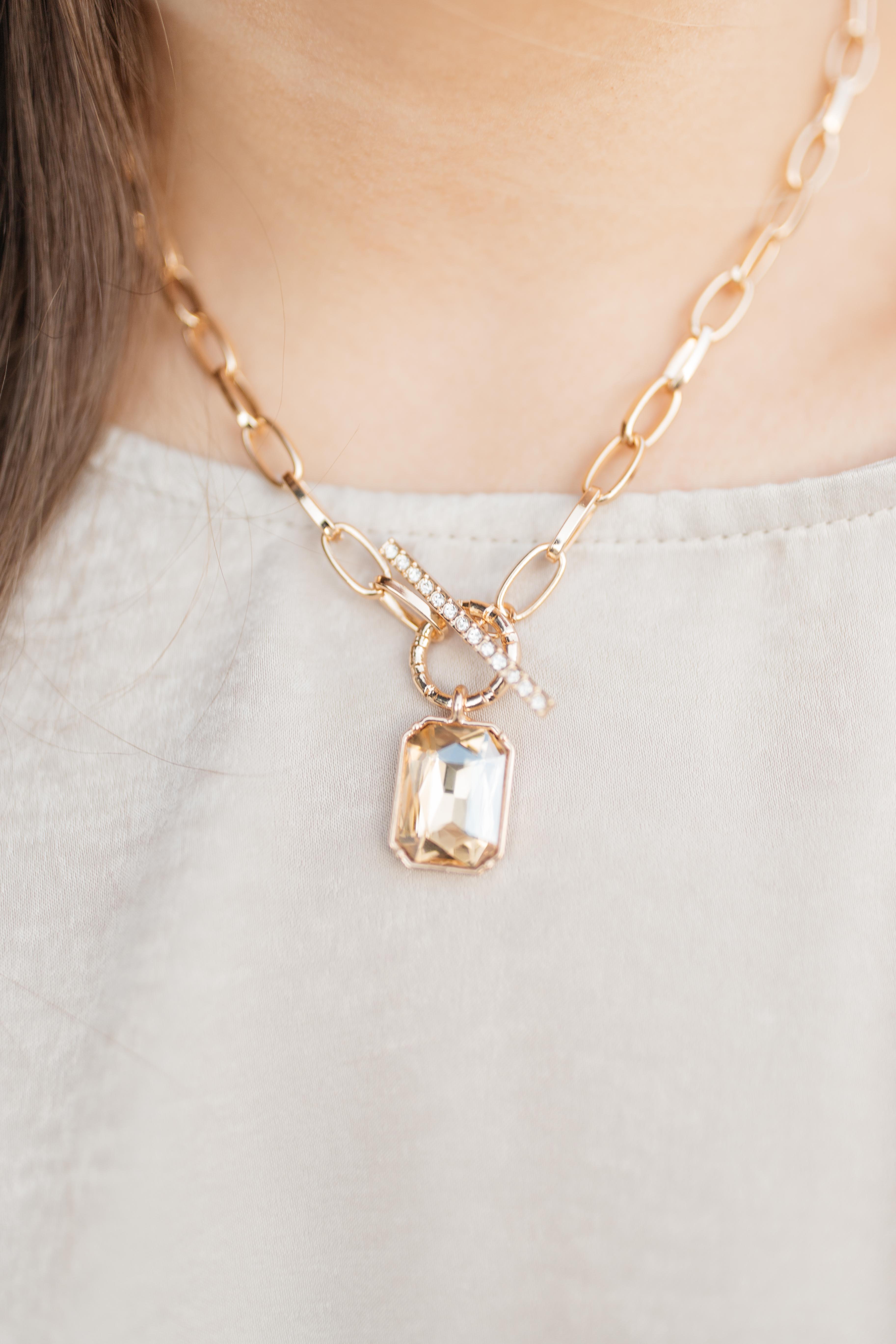 The Jewel Pendant Necklace