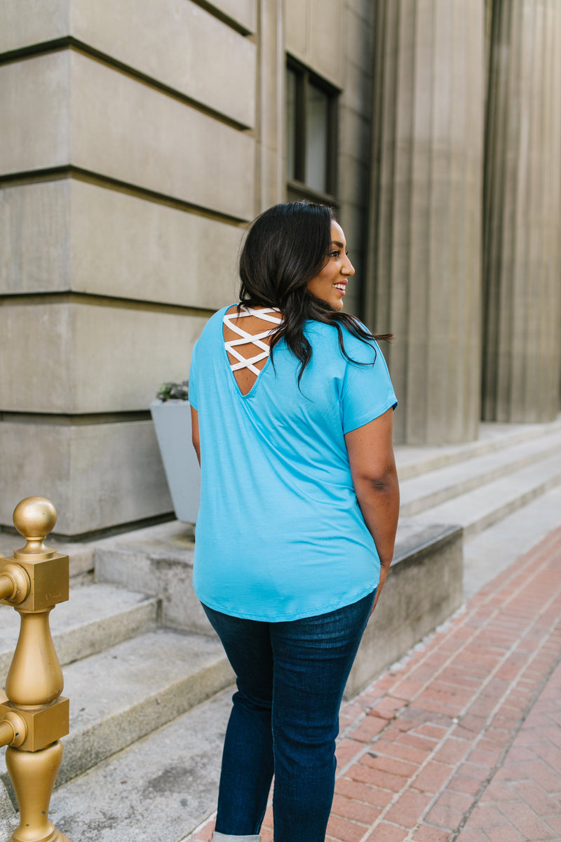 Behind My Back Tee In Turquoise