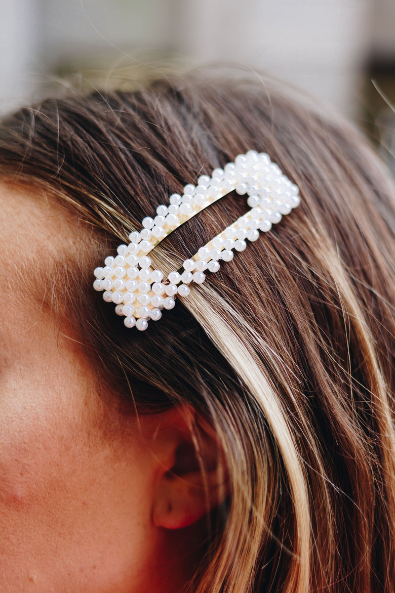 Cluster Of Pearls Rectangular Hair Clip