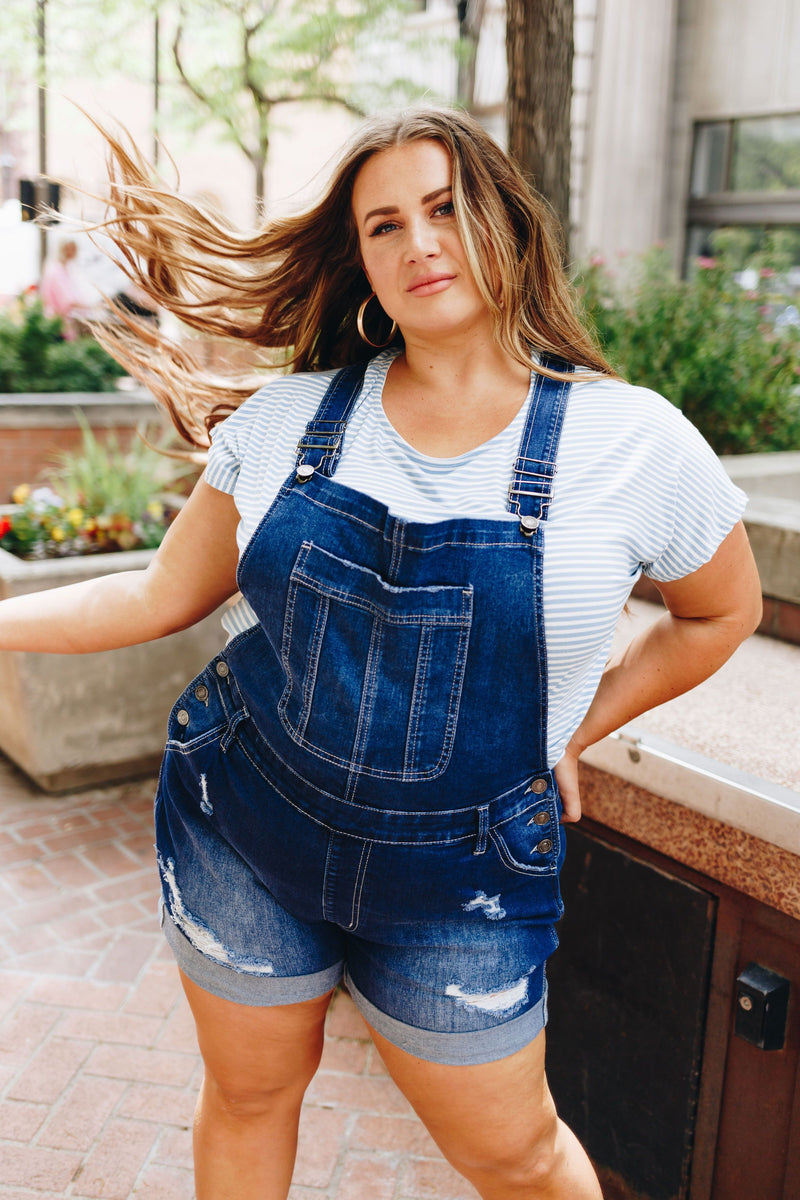Daisy Denim Distressed Shortalls In Dark Wash