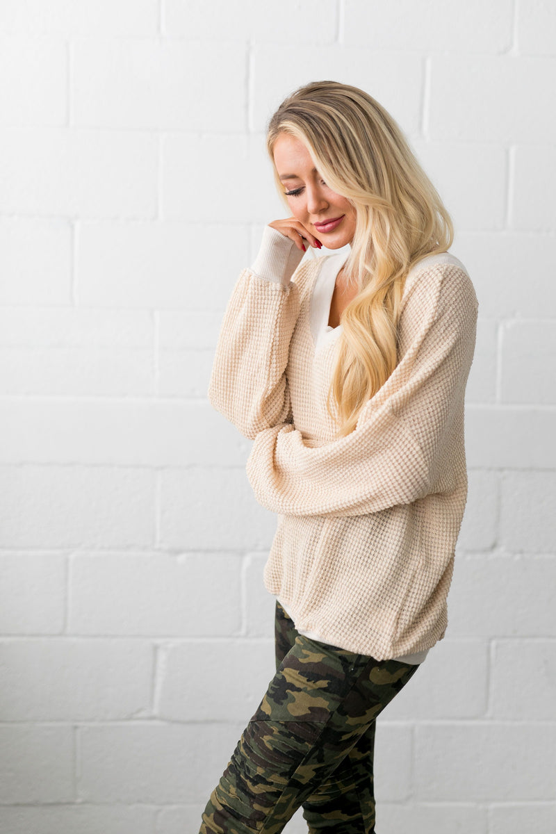 Double V Waffle Knit Top In Natural