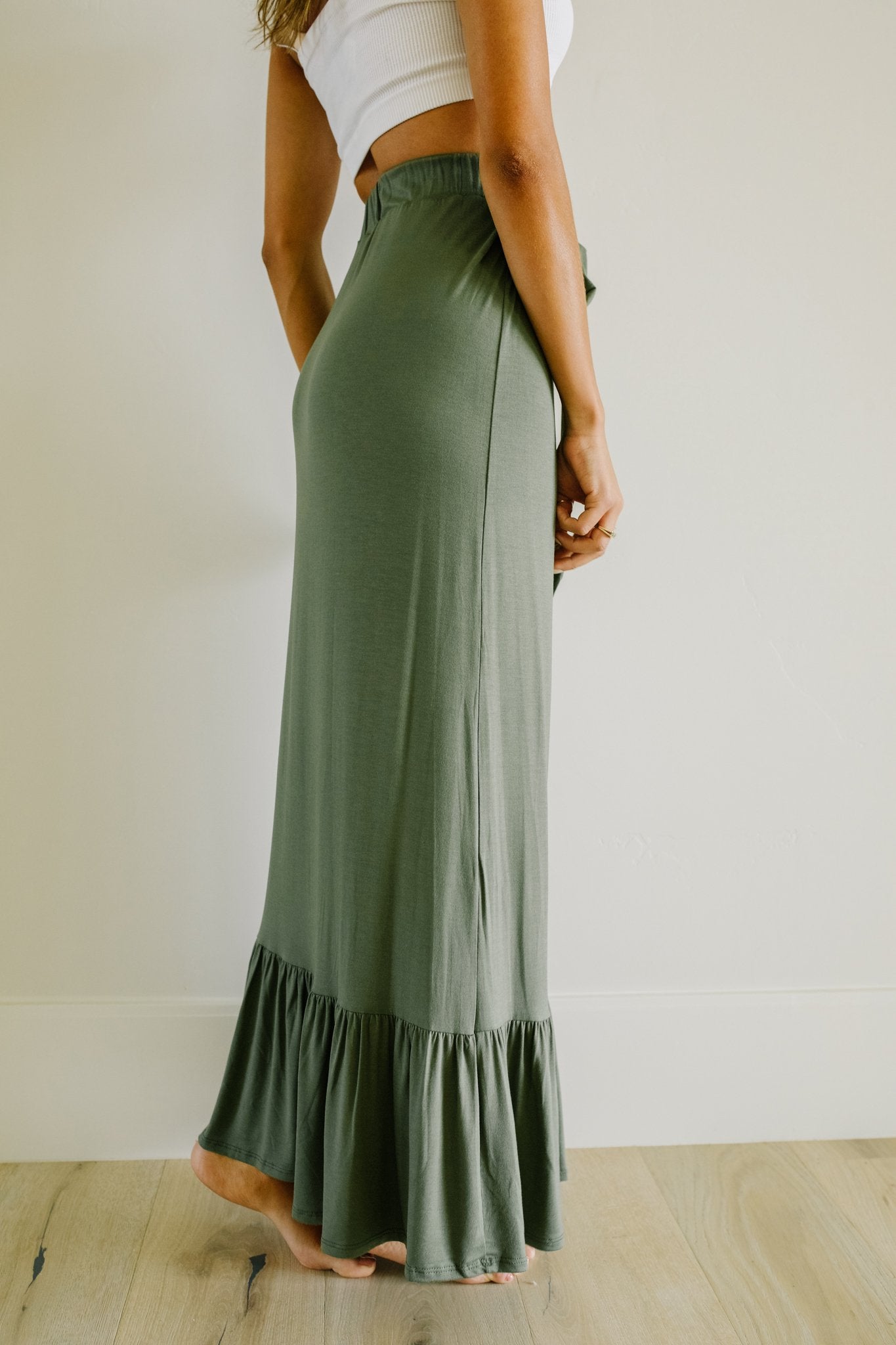 Falling For You Skirt In Olive