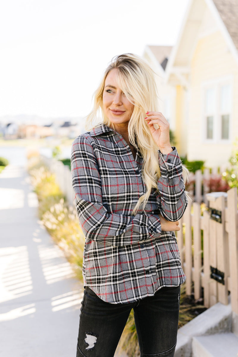 Fleece-Lined Flannel Button-Down In Gray