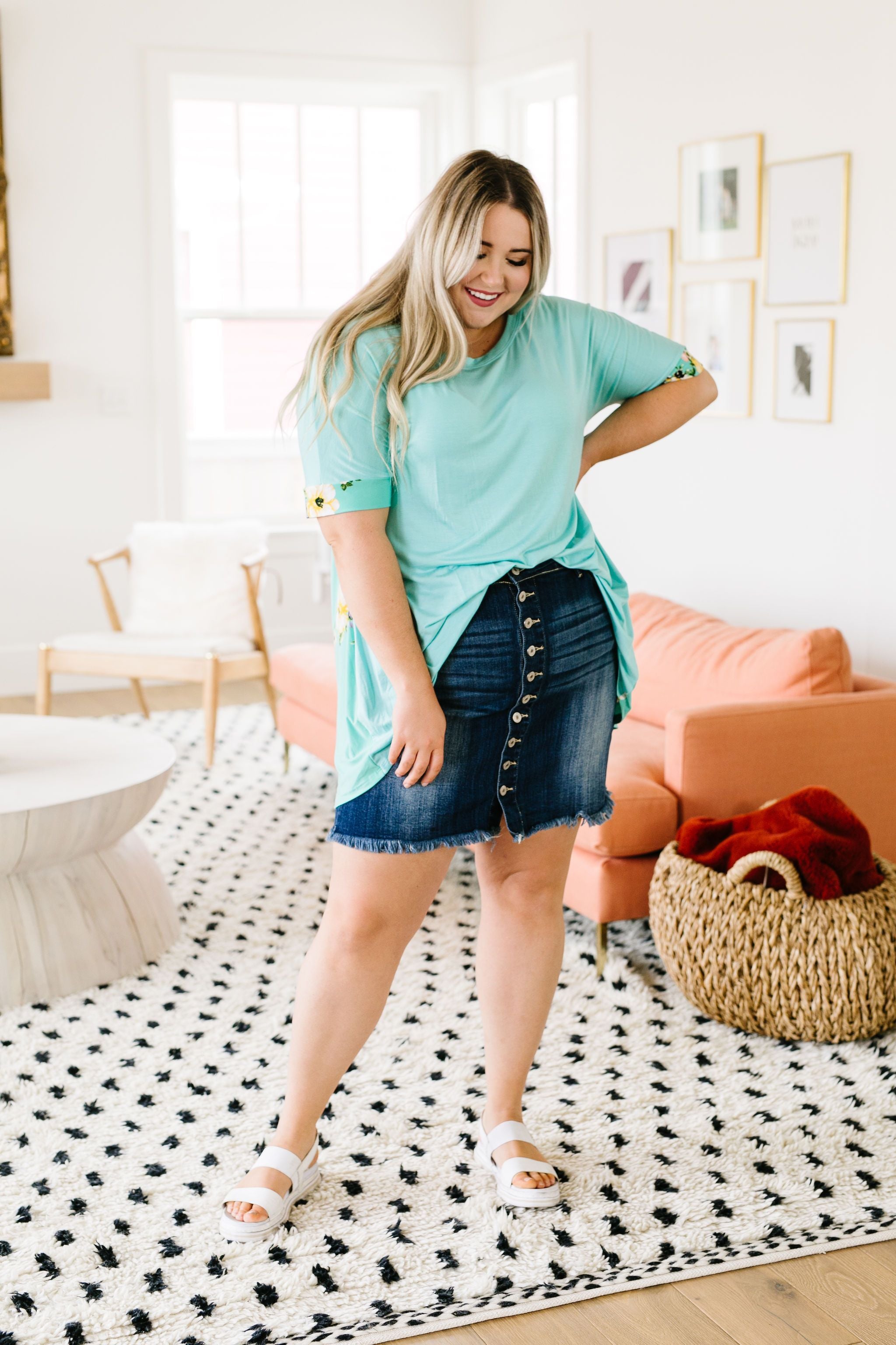 Frayed Hem Button Down Denim Skirt
