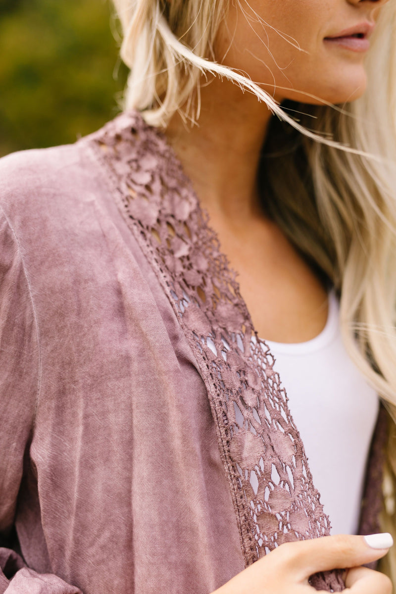 Kimberly Lace Trimmed Kimono In Mauve - ALL SALES FINAL