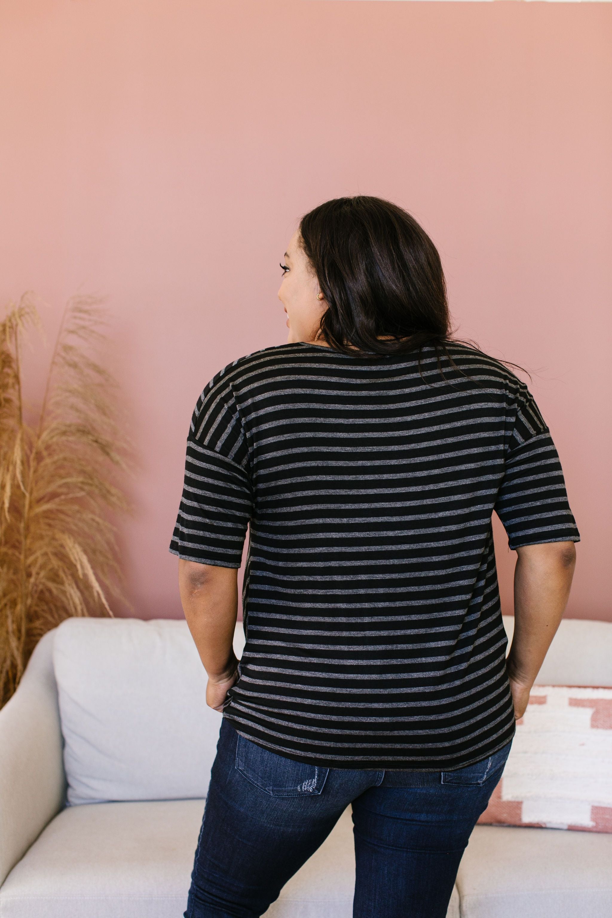 Meeting On The Homefront Top In Black