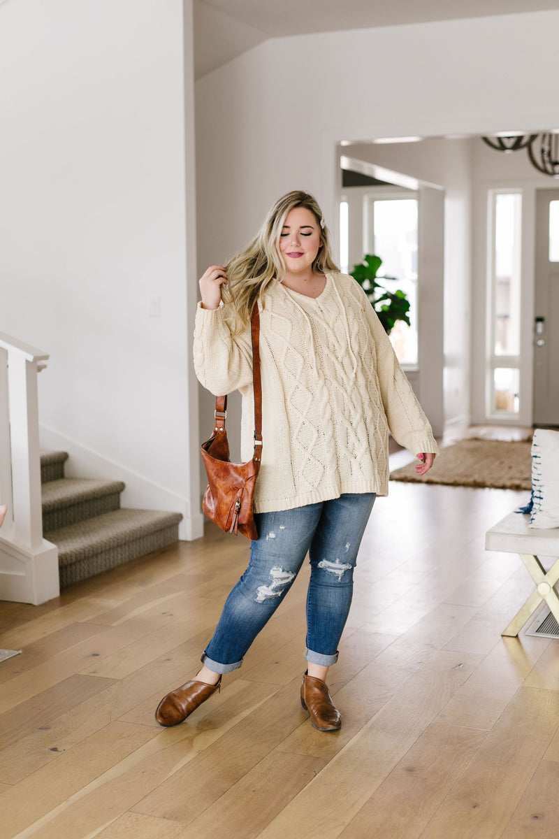 Nantucket Hooded Cable Knit Sweater In Cream