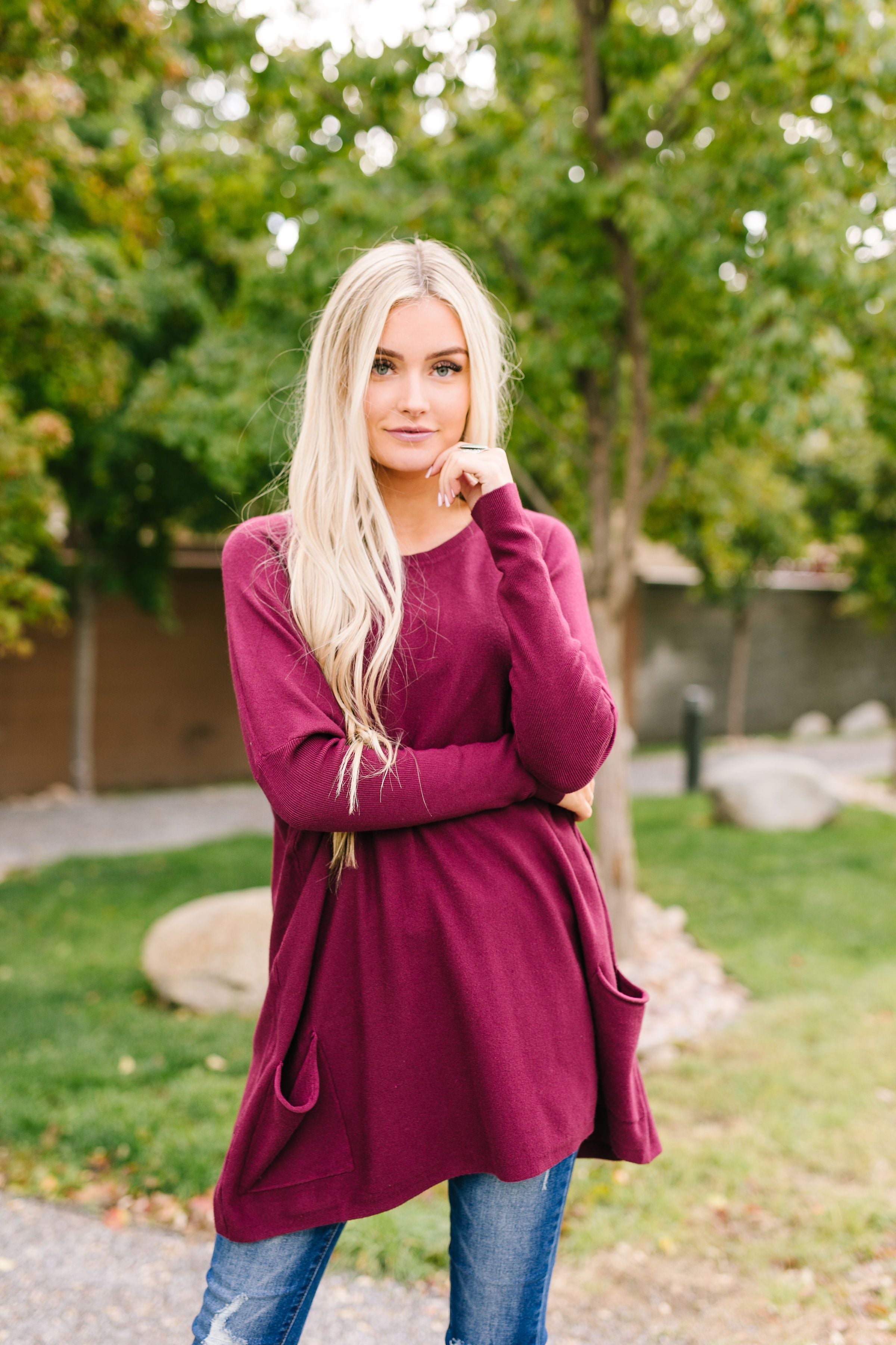 Oversized And Underrated Sweater In Wine