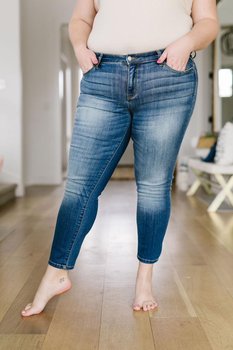 Plainly Perfect Relaxed Mid-Rise Jeans