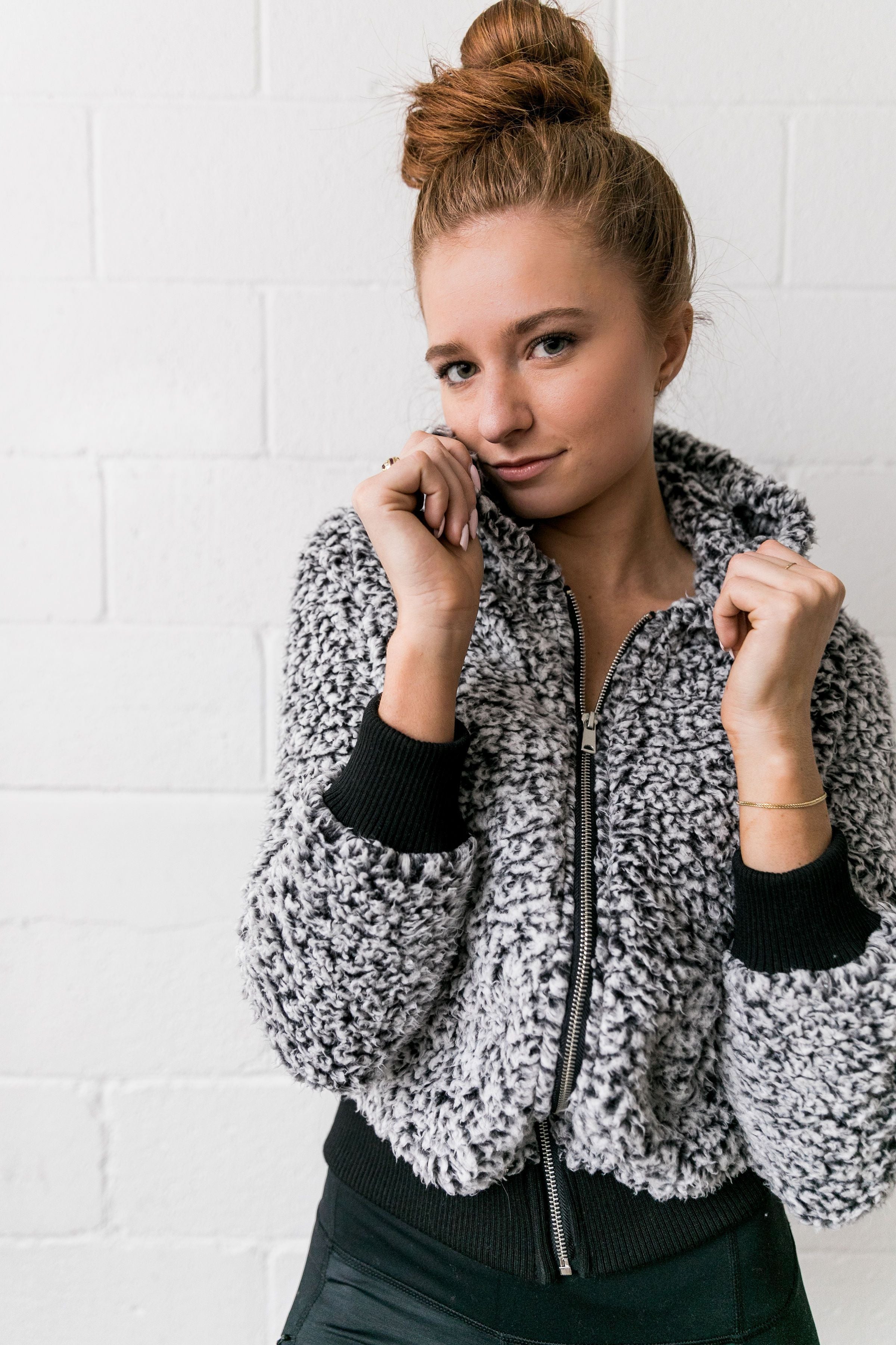 Sherpa Contrasting Cropped Zip-Up Hoodie In Black - ALL SALES FINAL