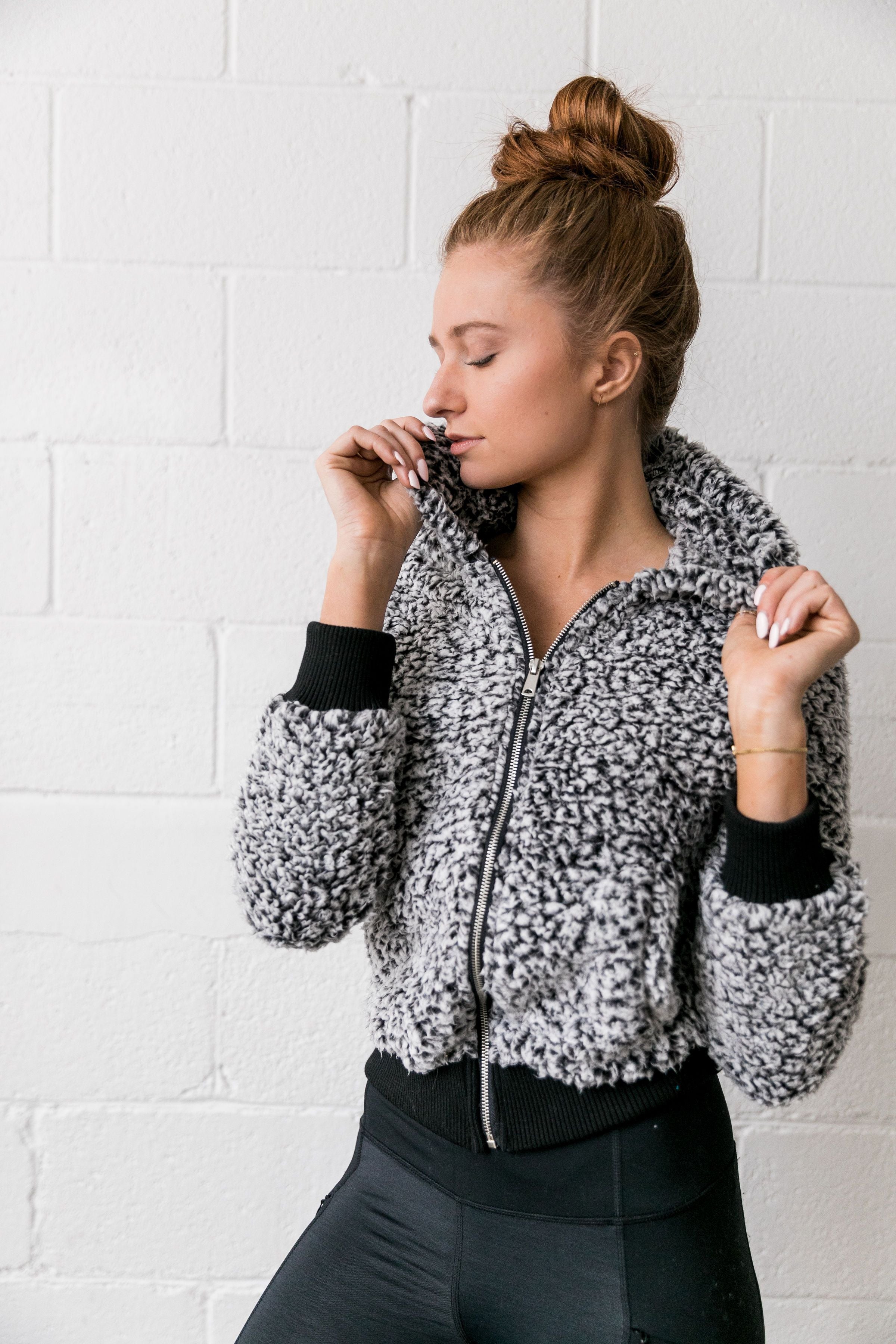 Sherpa Contrasting Cropped Zip-Up Hoodie In Black - ALL SALES FINAL