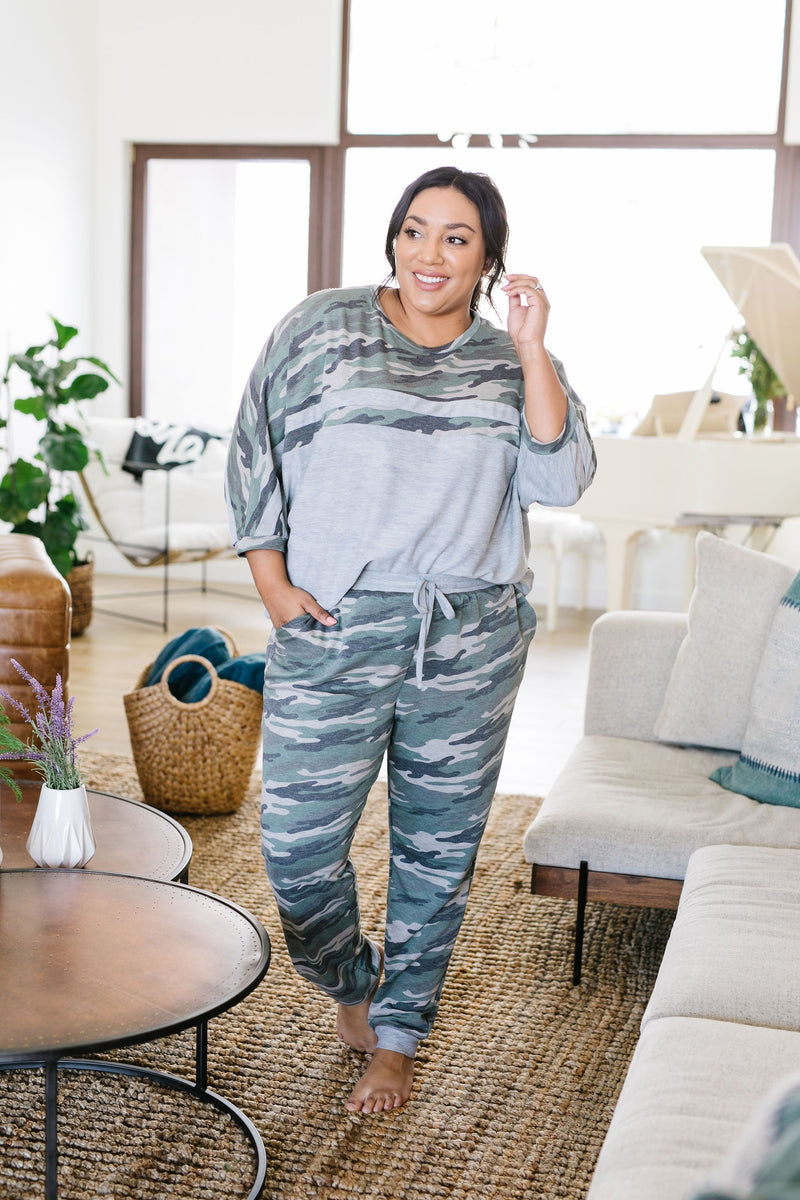 Up 'N' At 'Em Camo Block Top