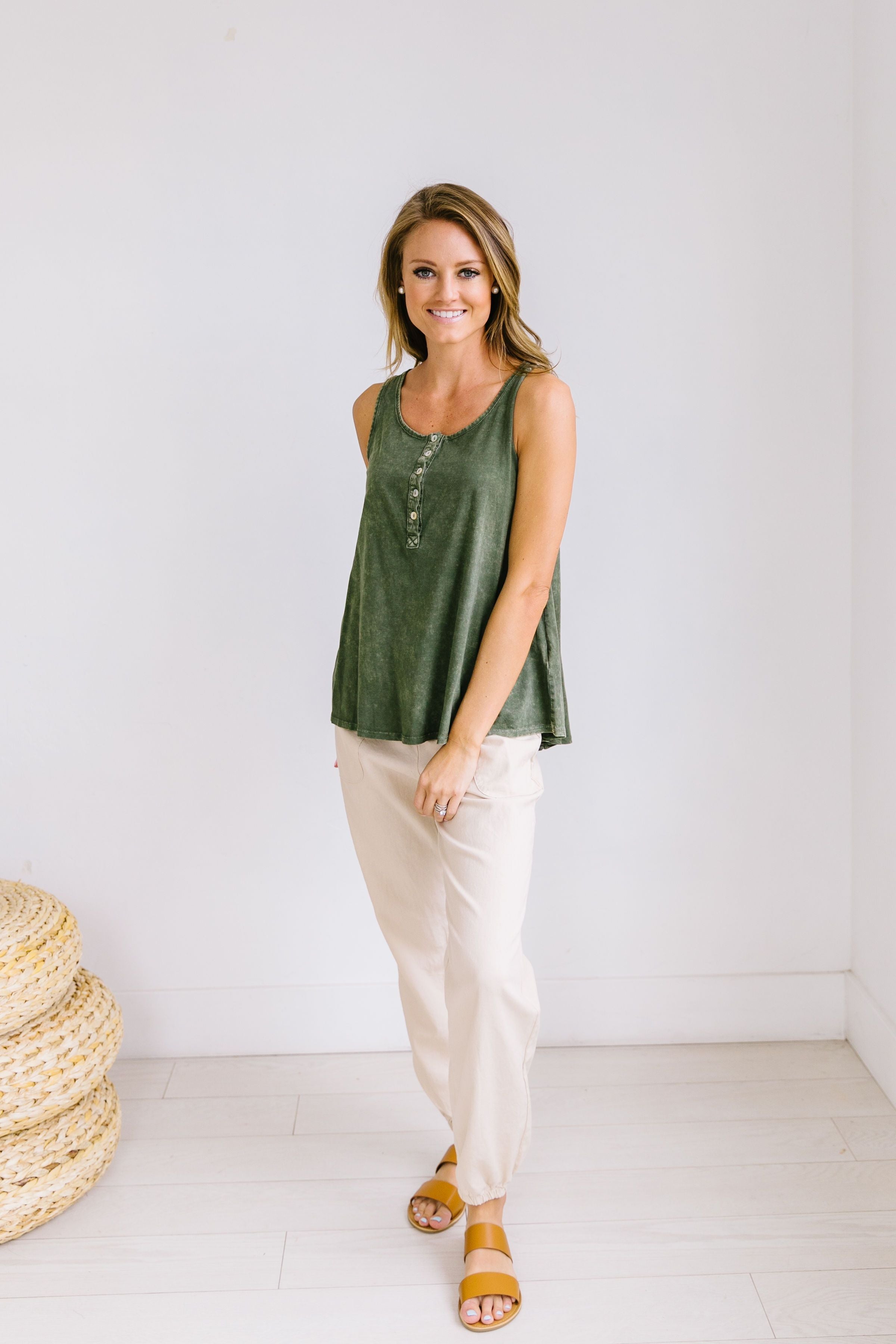 Vintage Wash Tank In Olive
