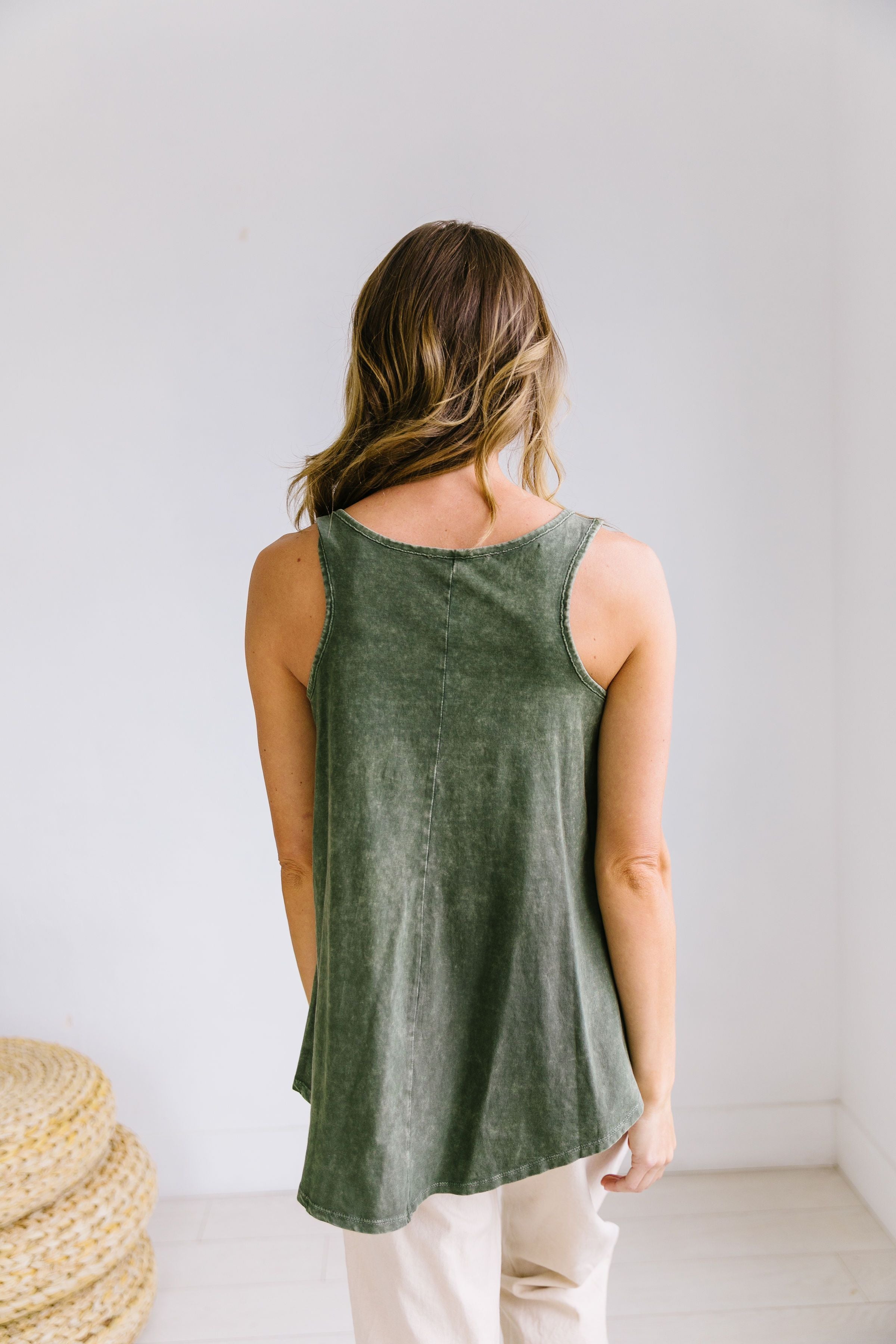 Vintage Wash Tank In Olive