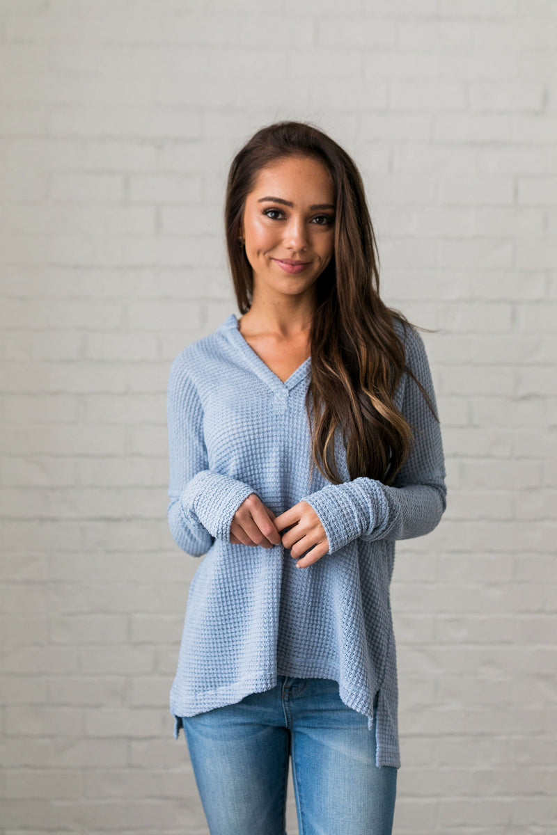Waffle Knit V-Neck Tee In Sky Blue - ALL SALES FINAL