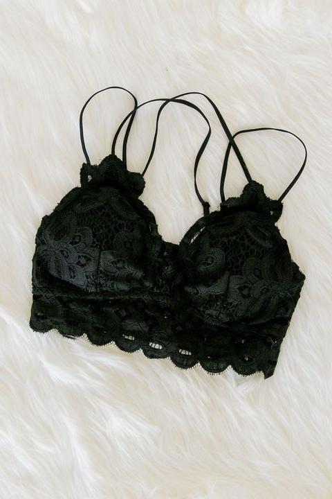 XOXO Scalloped Lace Bralette In Black